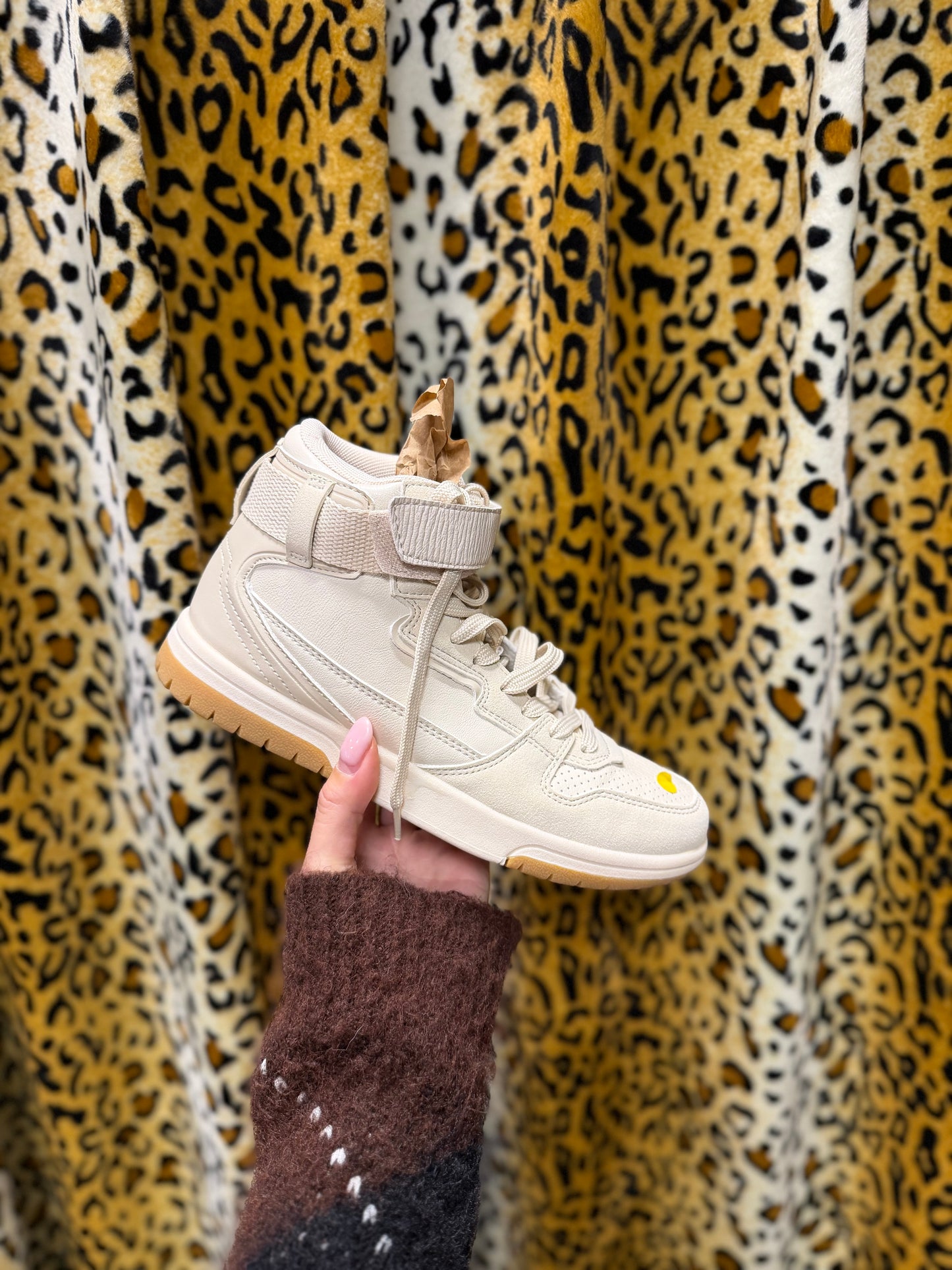 255-26 Zara sneakers maat 37
